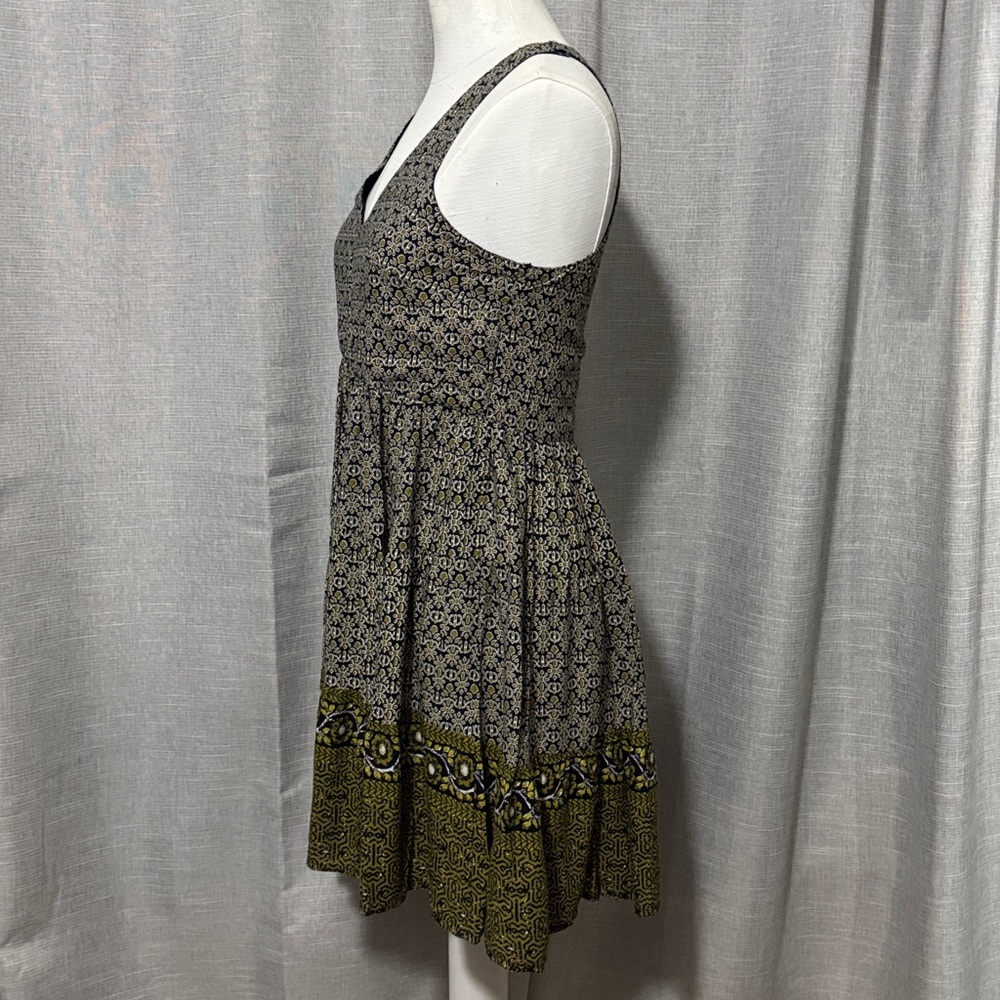 Sincerely Jules Rayon Swing Style Skater Dress-Sz M-Navy/White/Olive-V Neck - Picture 6 of 15